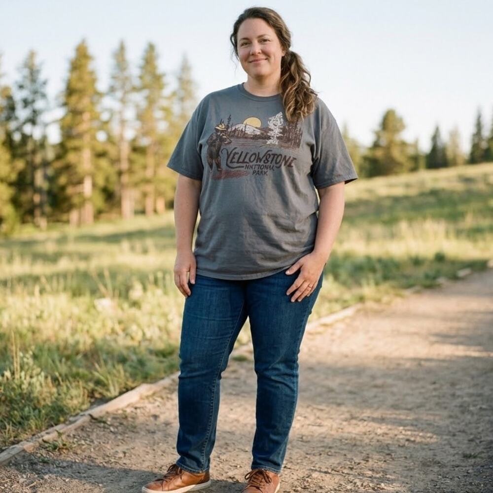 Port & Company Graphic Tee Women's 2XL Gray Yellowstone National Park Cotton